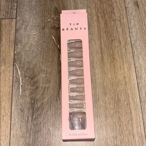 Tip Beauty Press On Nails